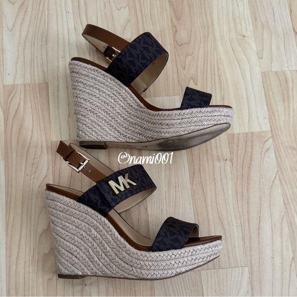 MICHAEL Michael Kors Brown Monogram Deanna Wedges Sandals with Logo Straps - Picture 5 of 9